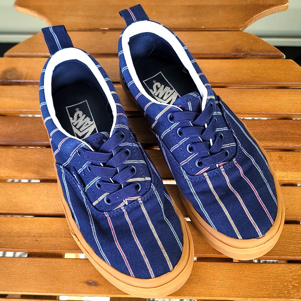 Boys Vans size 2 elastic laces